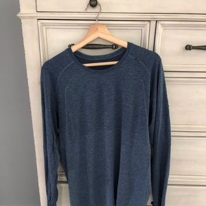 LULULEMON Long Sleeve Shirt Size Large